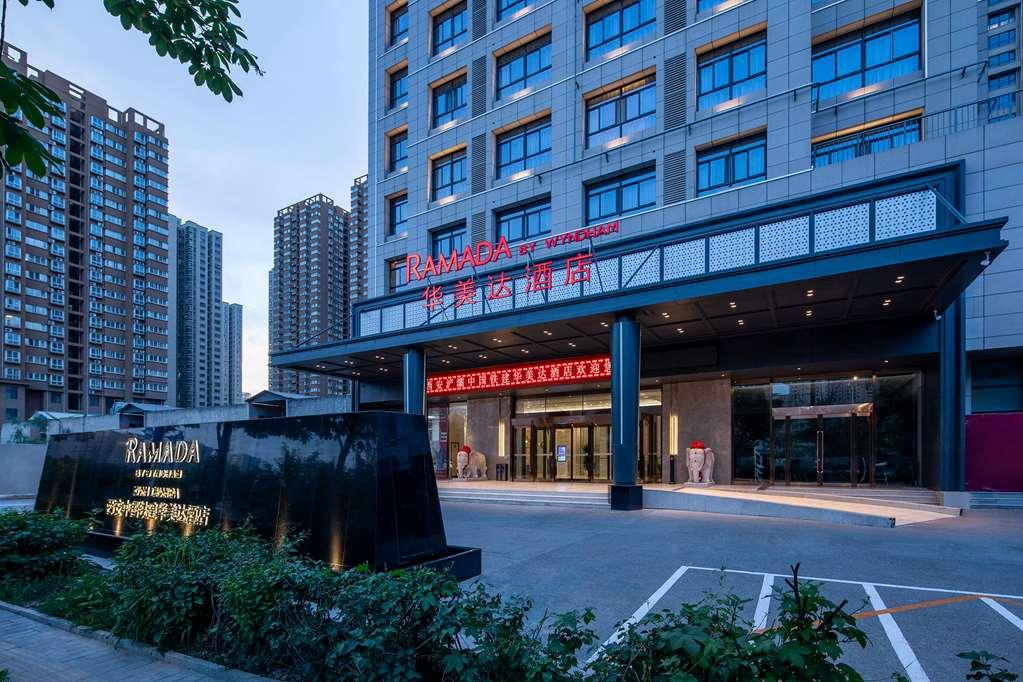 Ramada By Wyndham Xi'An Chanba Hotel Exterior photo